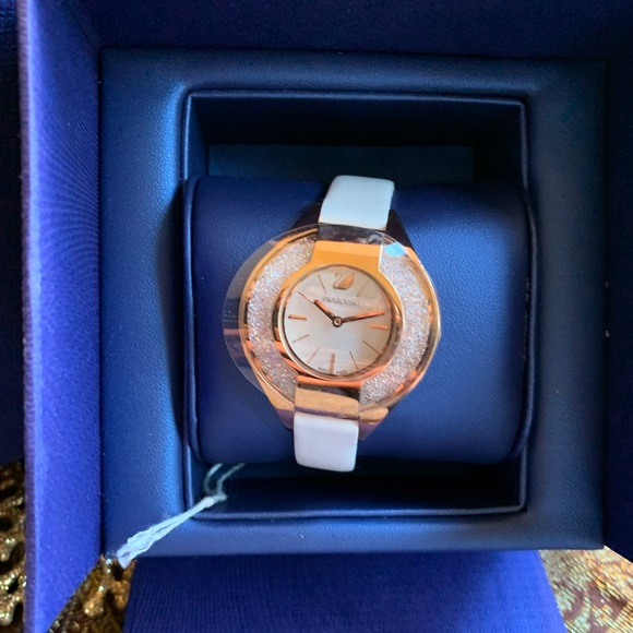 Authentic SWAROVSKI Crystalline sporty gold stainless steel leather strap watch - Picture 3 of 13